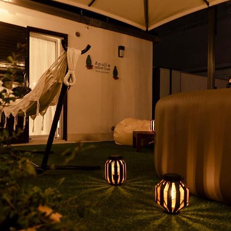 Apartamento Apulialux Penthouse & Garden Con Spa In Centro Bari Exterior foto